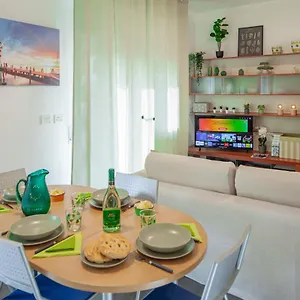 serena.hotelitalianriviera.com/
